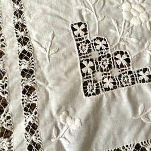 Vintage White Linen Square Embroidered Tablecloth Doily